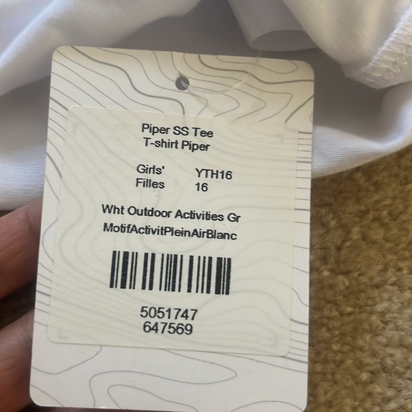 MEC windbreaker/ shell & t-shirt combo - Picture 16 of 17